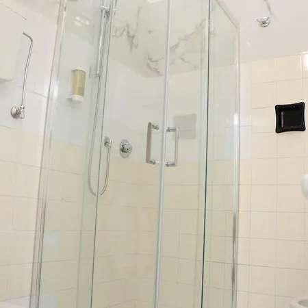 Hotell Edward 3*